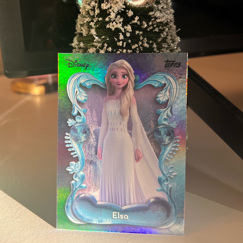 Disney Topps Wonder 2025 Elsa Character Card with Blue Accents - Cards set of 6 - Picture 2 of 13